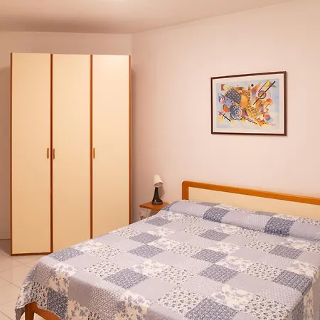 Vista Mare Con Piscina Mv9 Apartment *